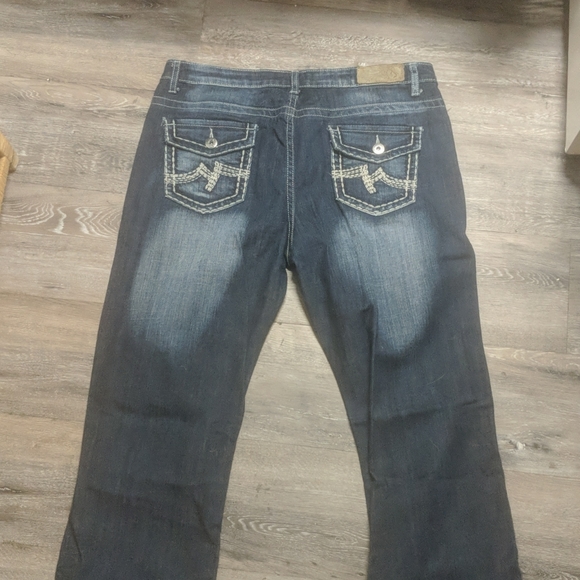 Ms. Firefly jeans - Picture 4 of 4